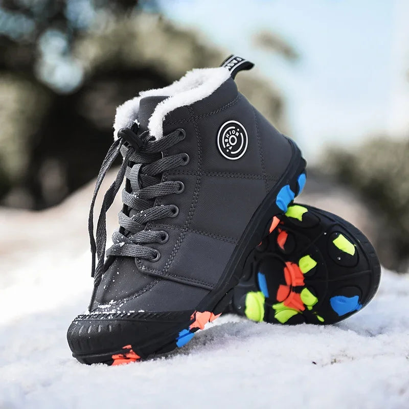 Kids Hiking Shoes Non-slip Boys Winter Sneakers Warm Plus Fur Boots Teenagers Sport Trekking Shoe for Girls High Top Boots