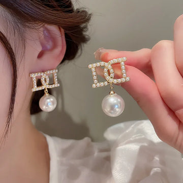 Korean Trendy Sweet Double Letter D Elegant Pearl Setting Earrings for Women Jewelry Party Wedding Gift