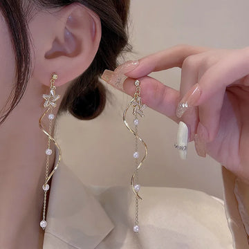 Exquis Crystal Star Star Wavy Long Tassel Drop Orees Boucles pour femmes Fashion Corée Imitation Perle Chaîne de boucles d'oreille Gift Bijoux